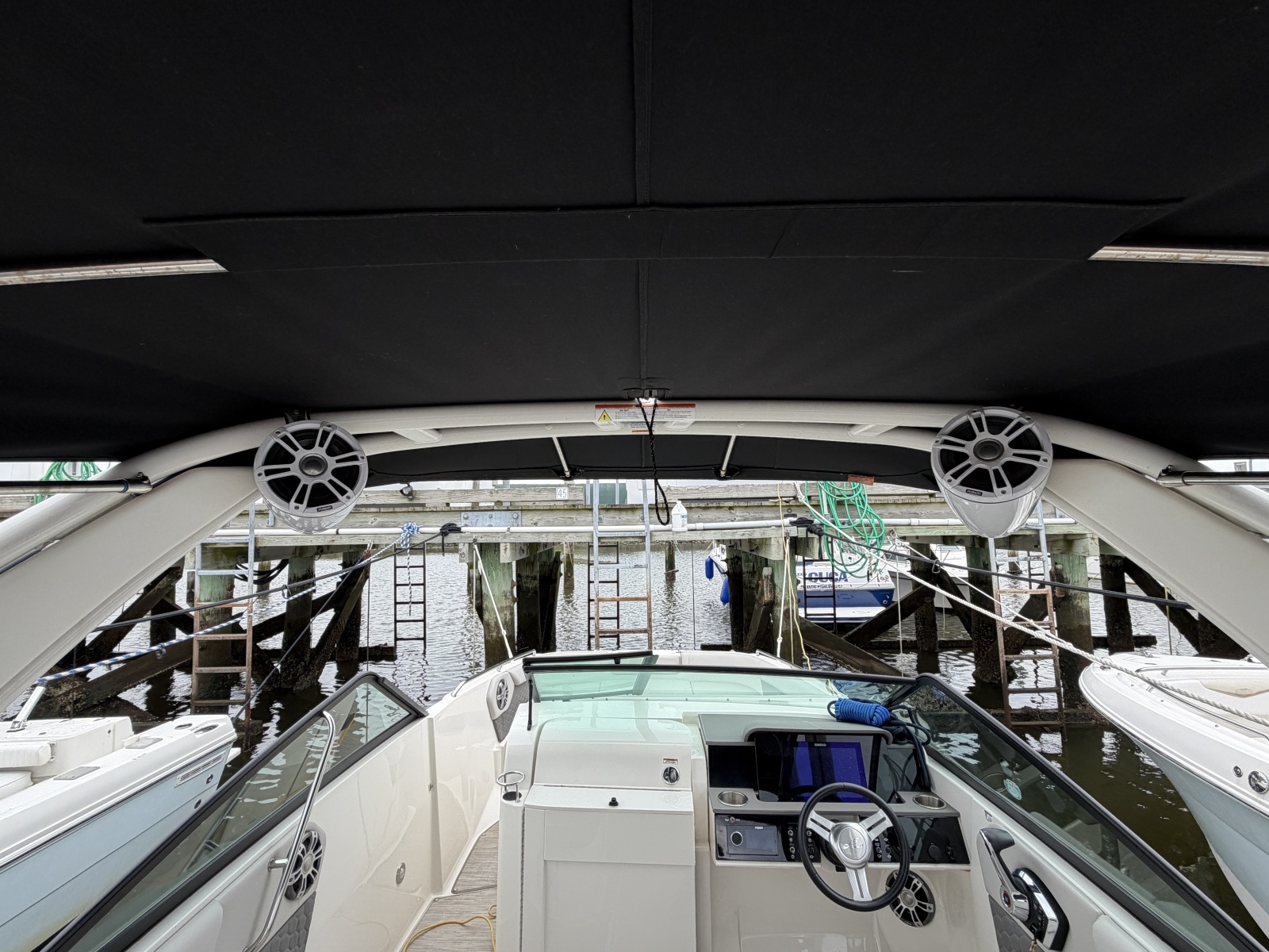2023 Sea Ray 250 Outboard