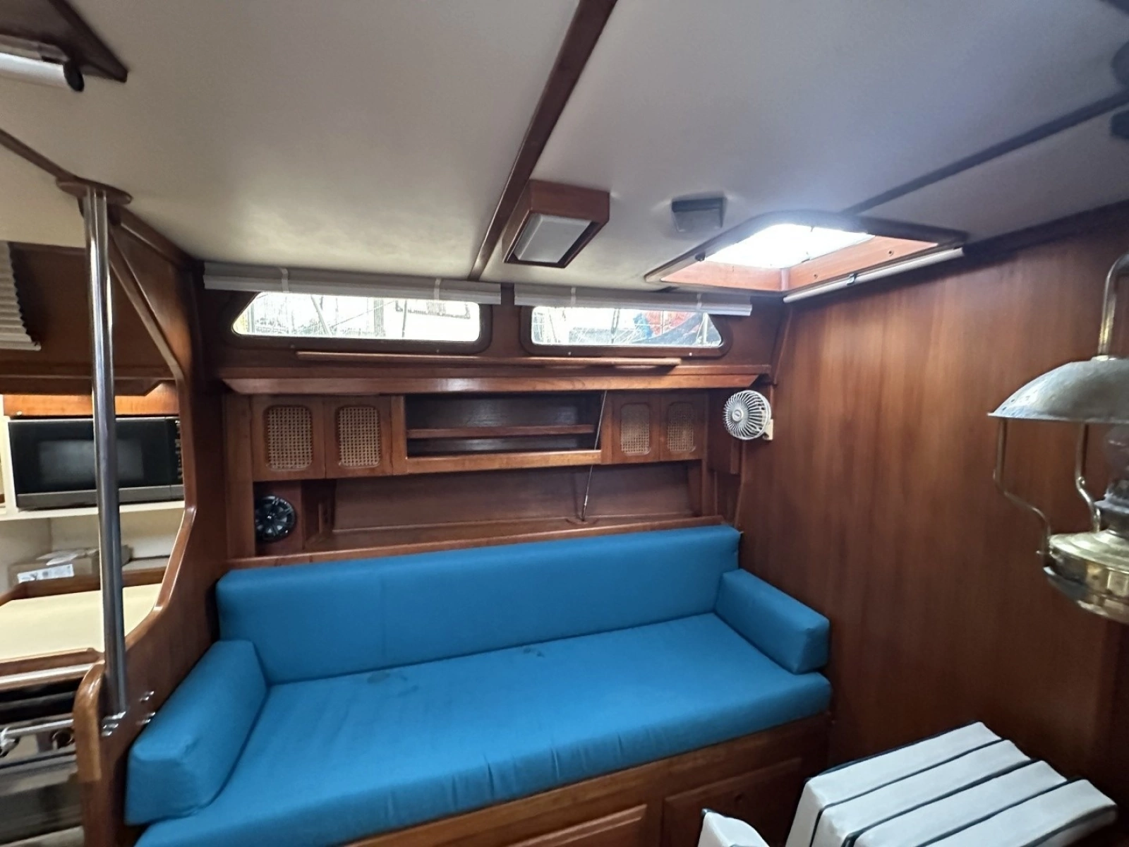 1985 Endeavour 42 CC