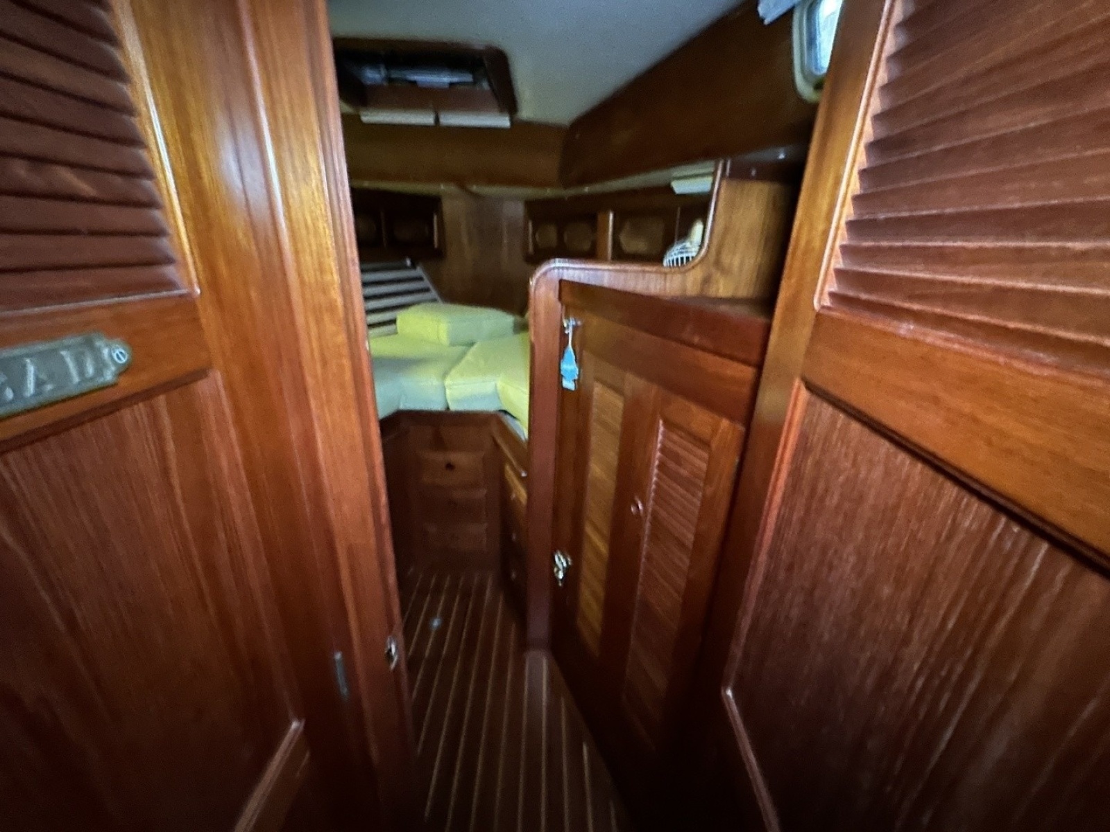 1985 Endeavour 42 CC