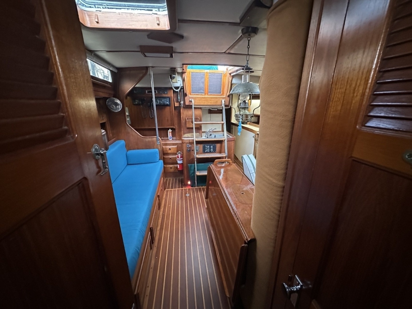 1985 Endeavour 42 CC