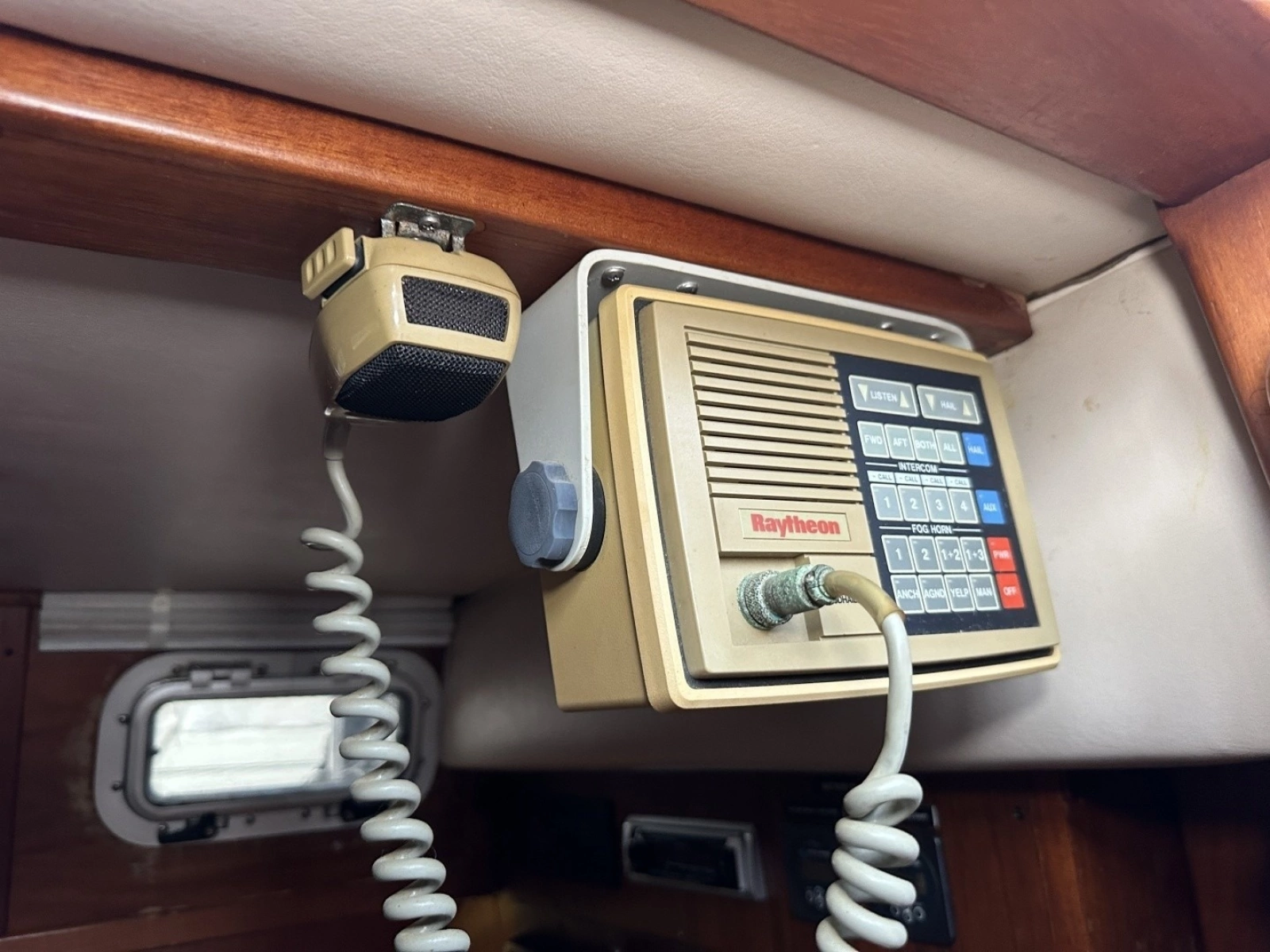 1985 Endeavour 42 CC