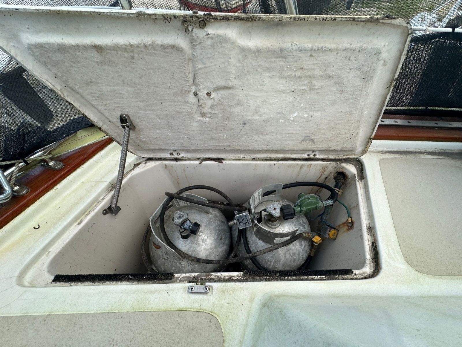 1985 Endeavour 42 CC