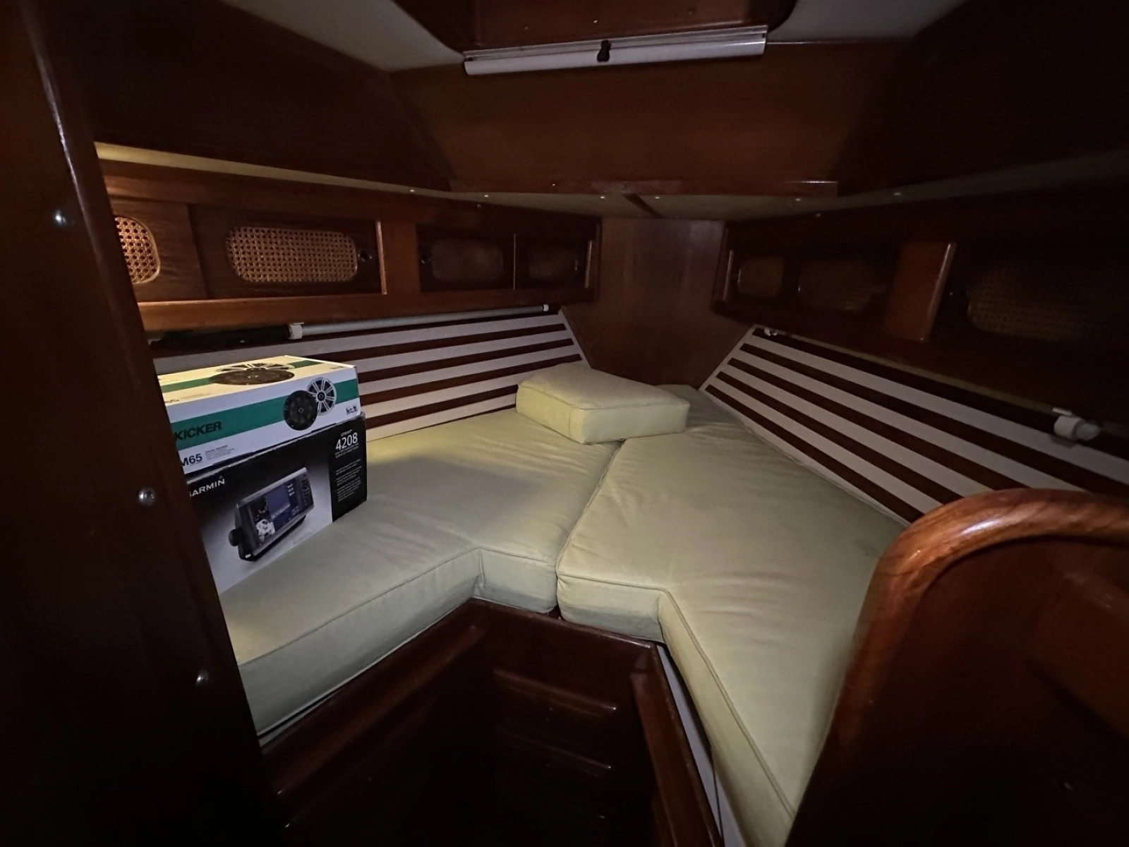 1985 Endeavour 42 CC