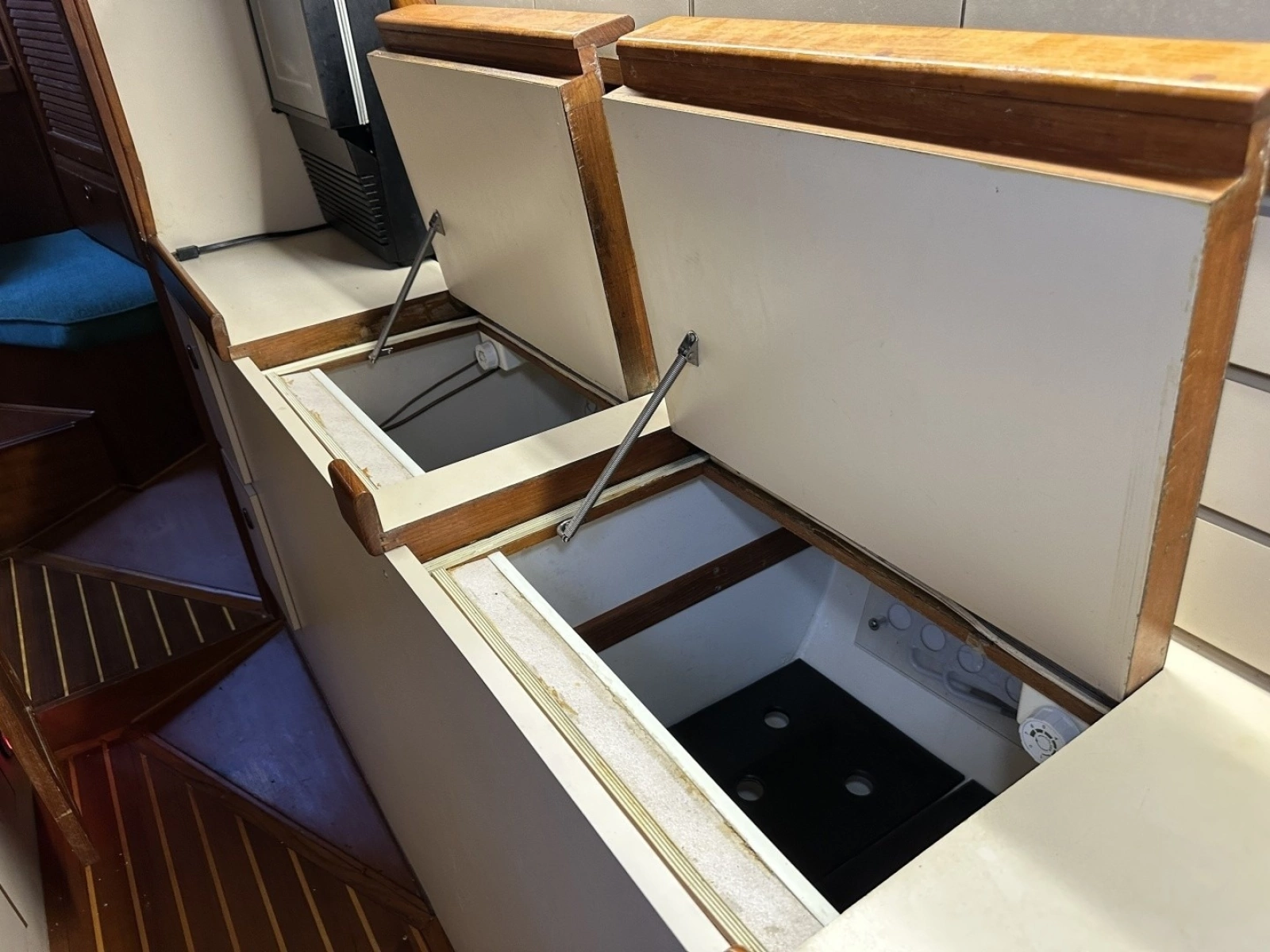 1985 Endeavour 42 CC