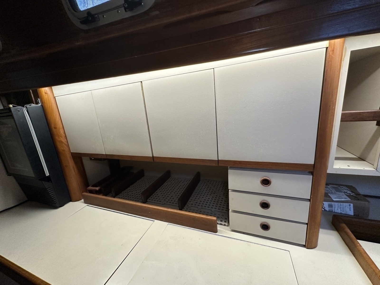 1985 Endeavour 42 CC