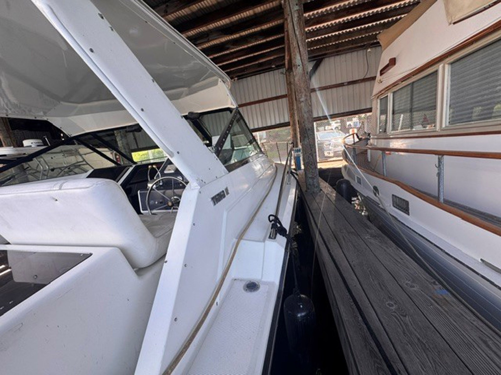 1988 Tiara Yachts 3300 Open