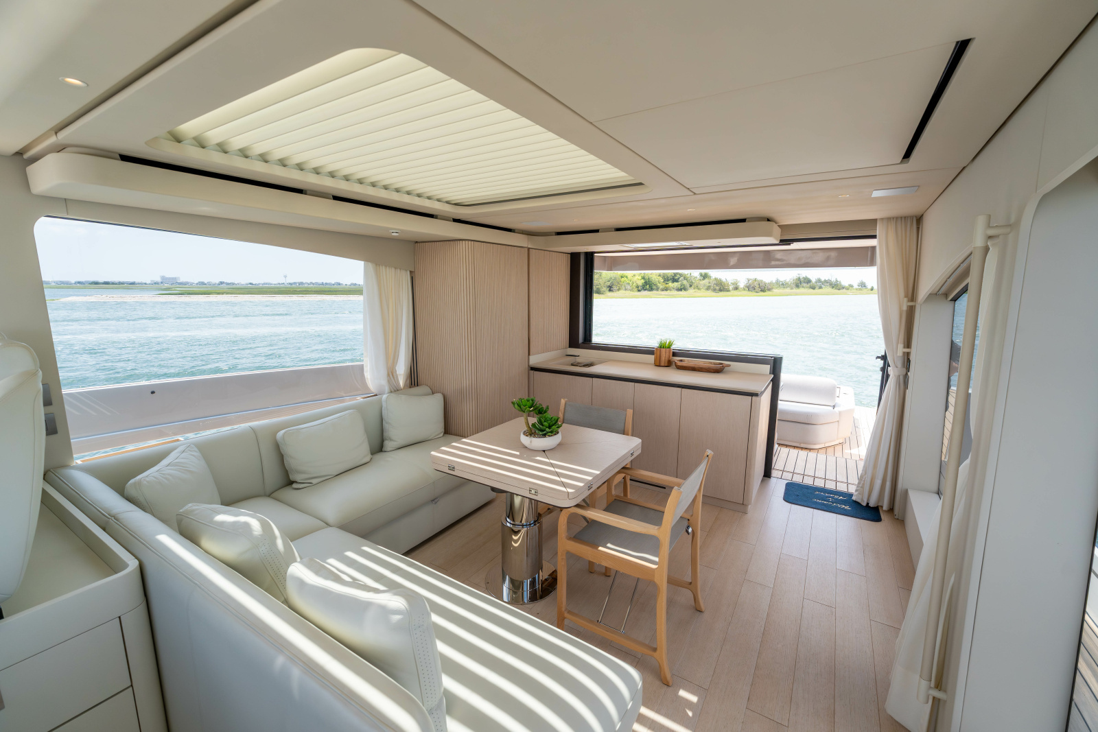2025 Azimut Seadeck 6