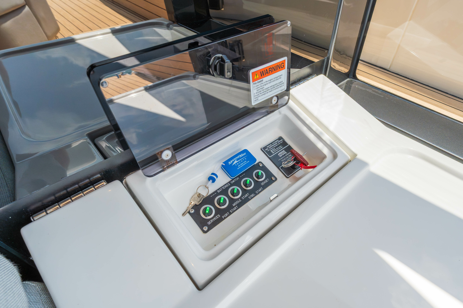 2025 Azimut Seadeck 6