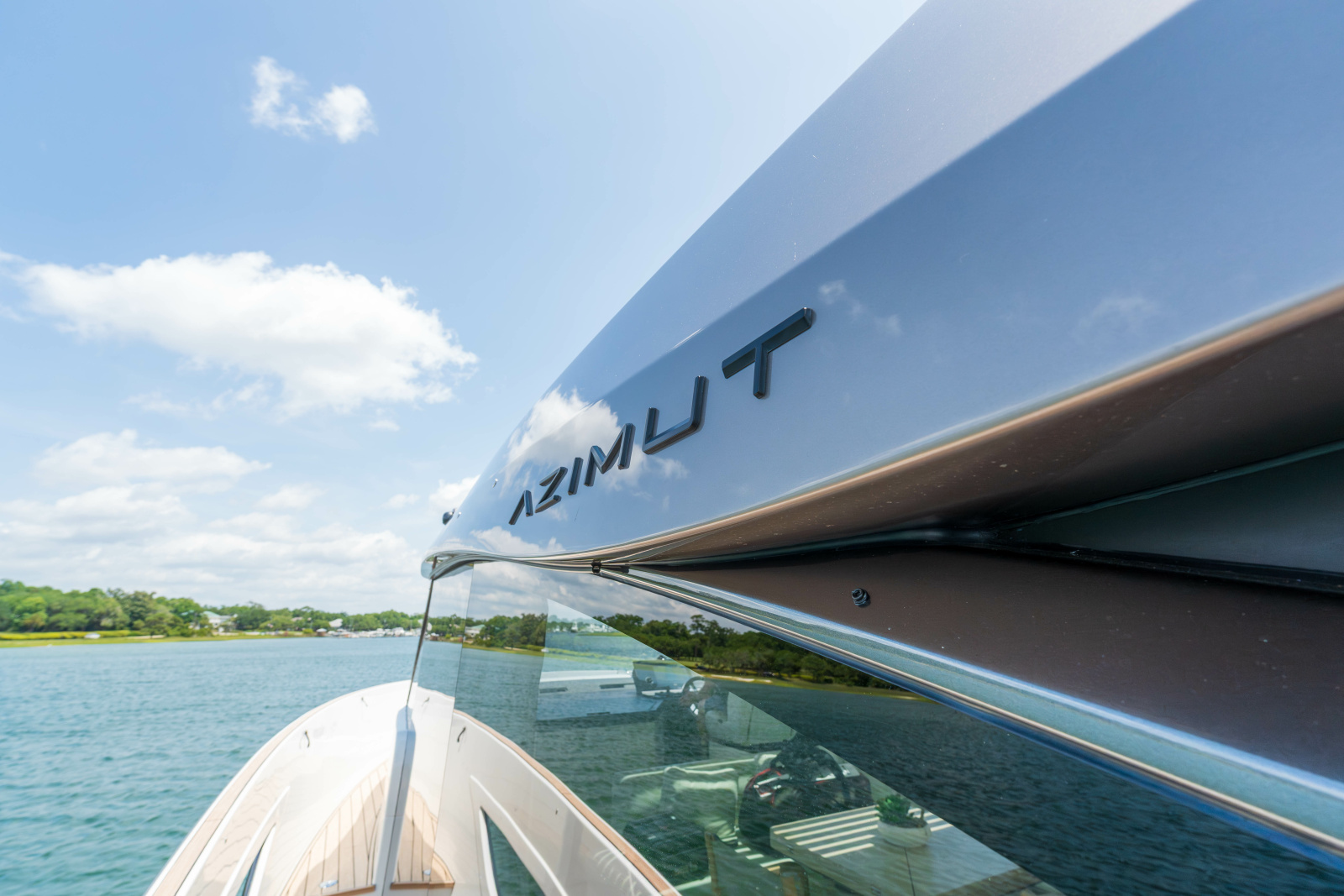 2025 Azimut Seadeck 6