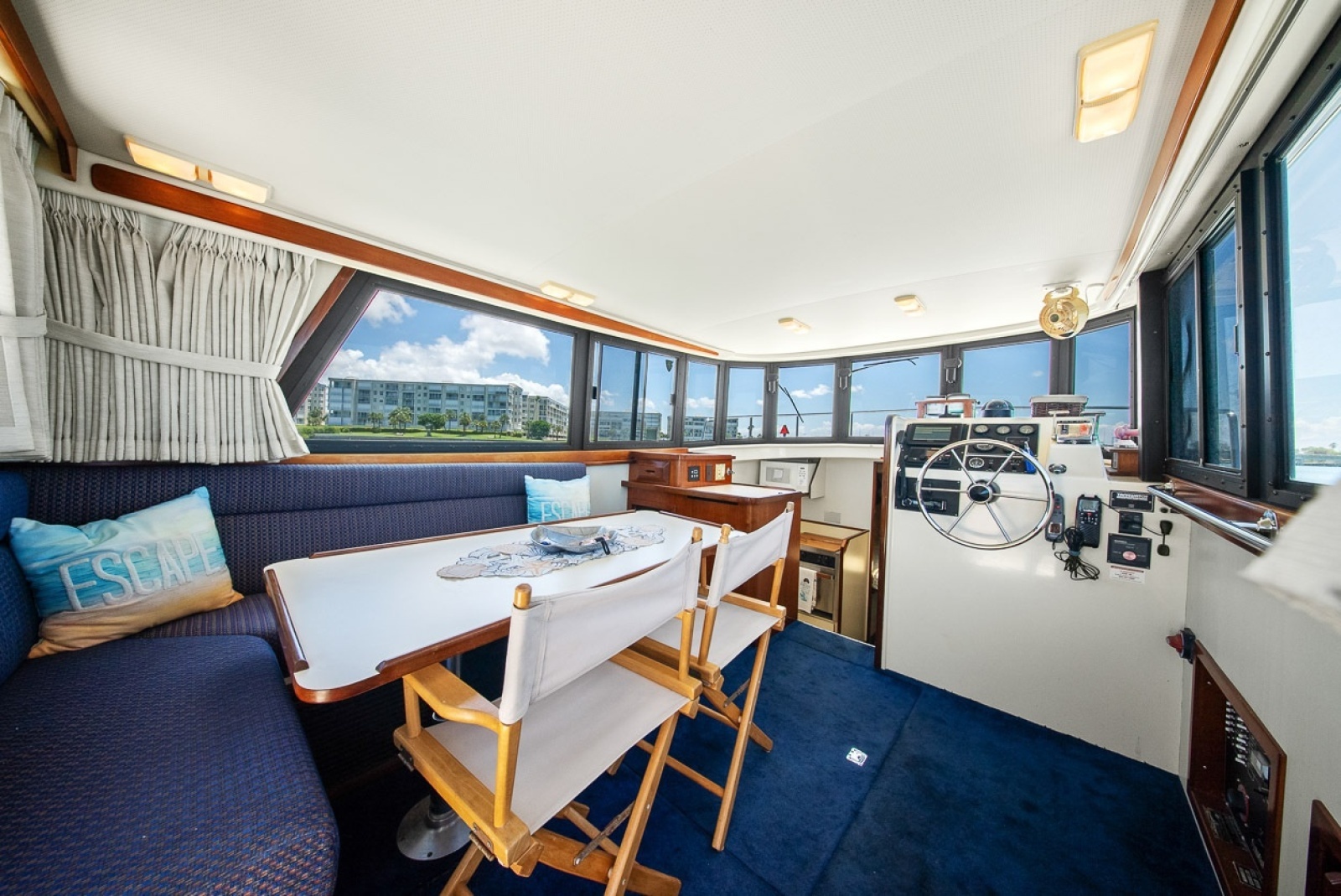 2001 Camano 31 Trawler