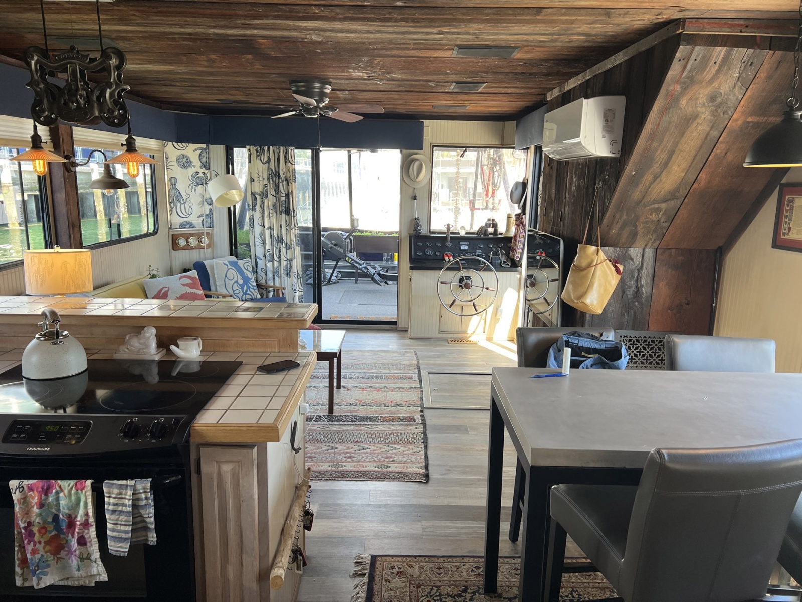 1993 Sumerset Houseboat