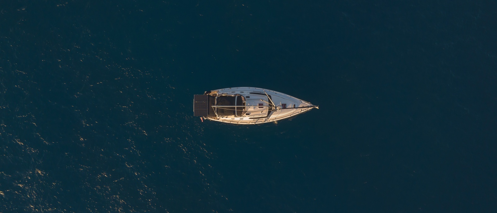 2008 Hunter 45 Deck Salon