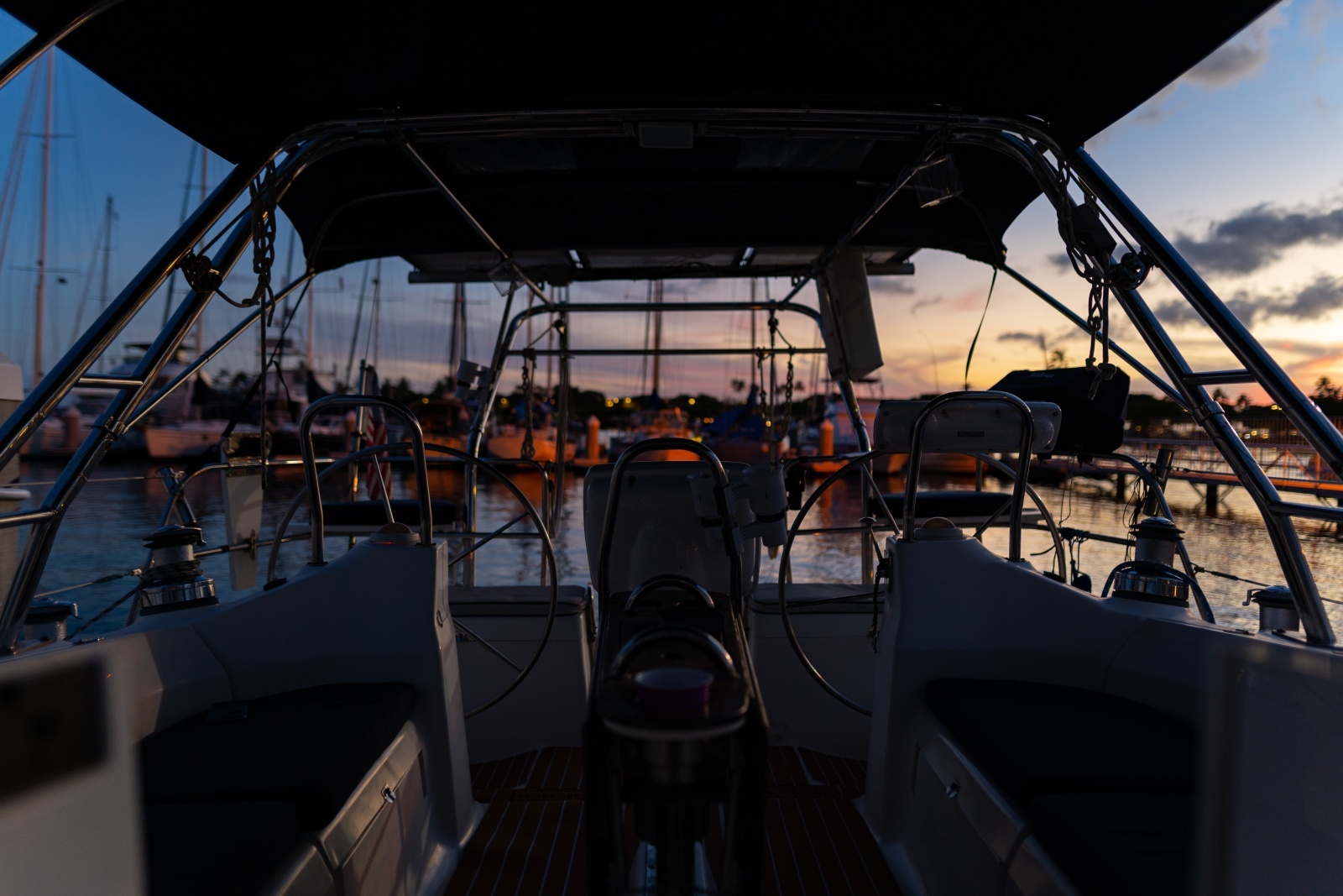 2008 Hunter 45 Deck Salon