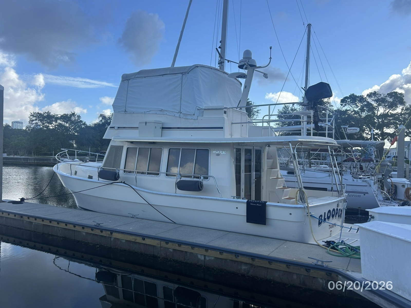 40' Mainship port profile