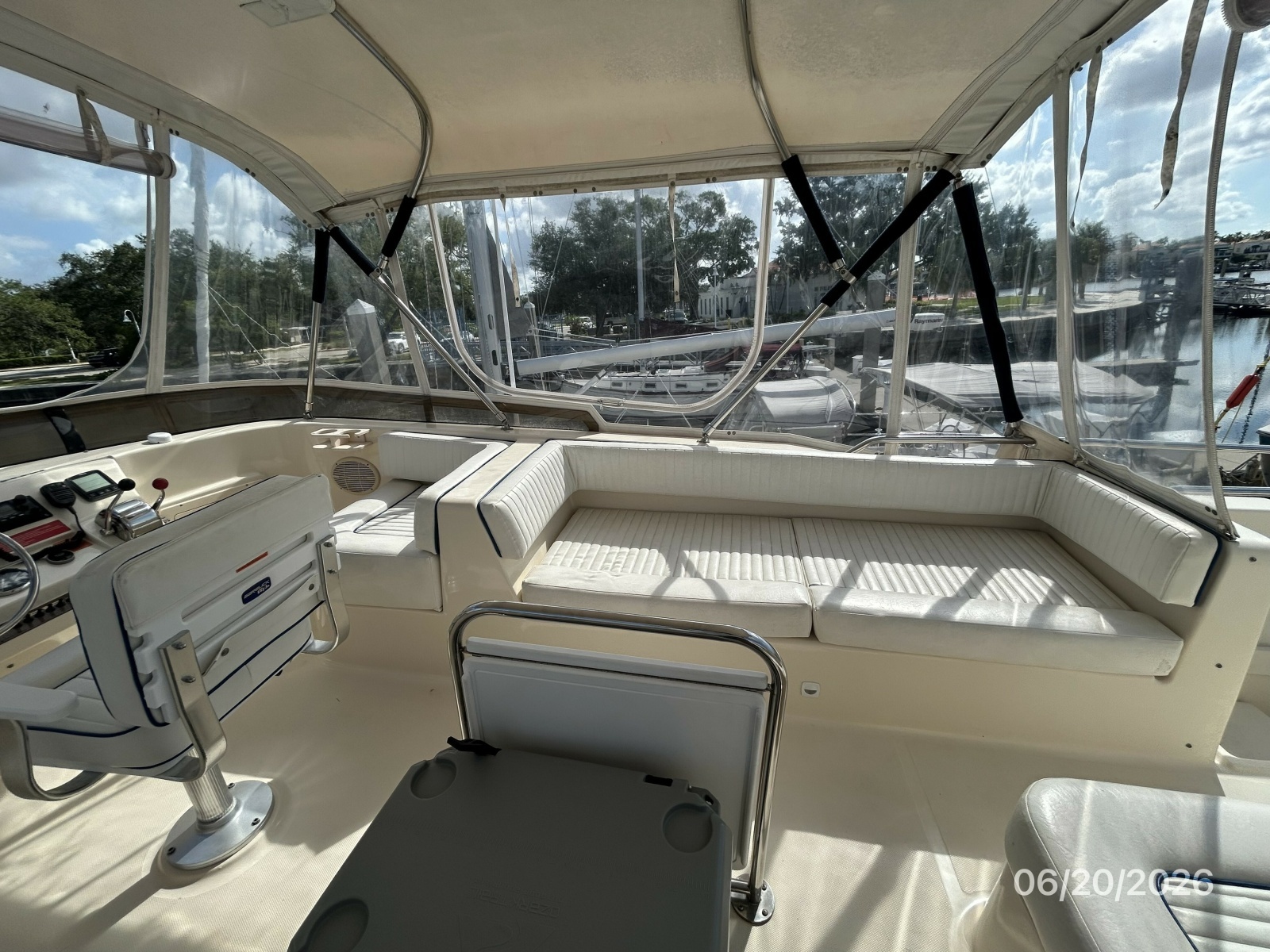 40' Mainship flybridge starboard