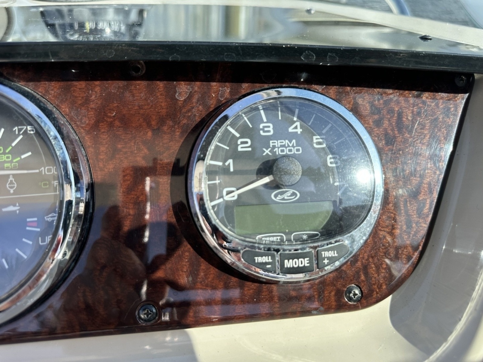 2010 Sea Ray Sundancer 260