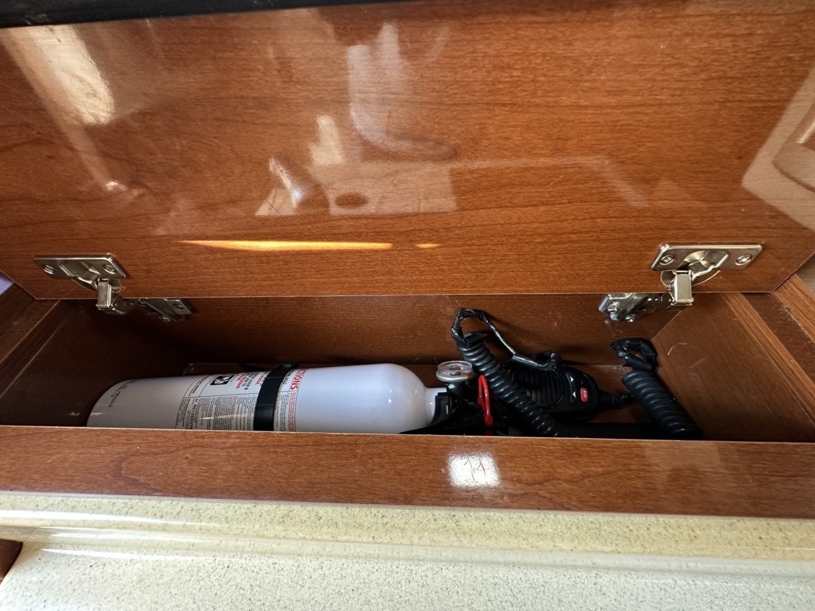2010 Sea Ray Sundancer 260