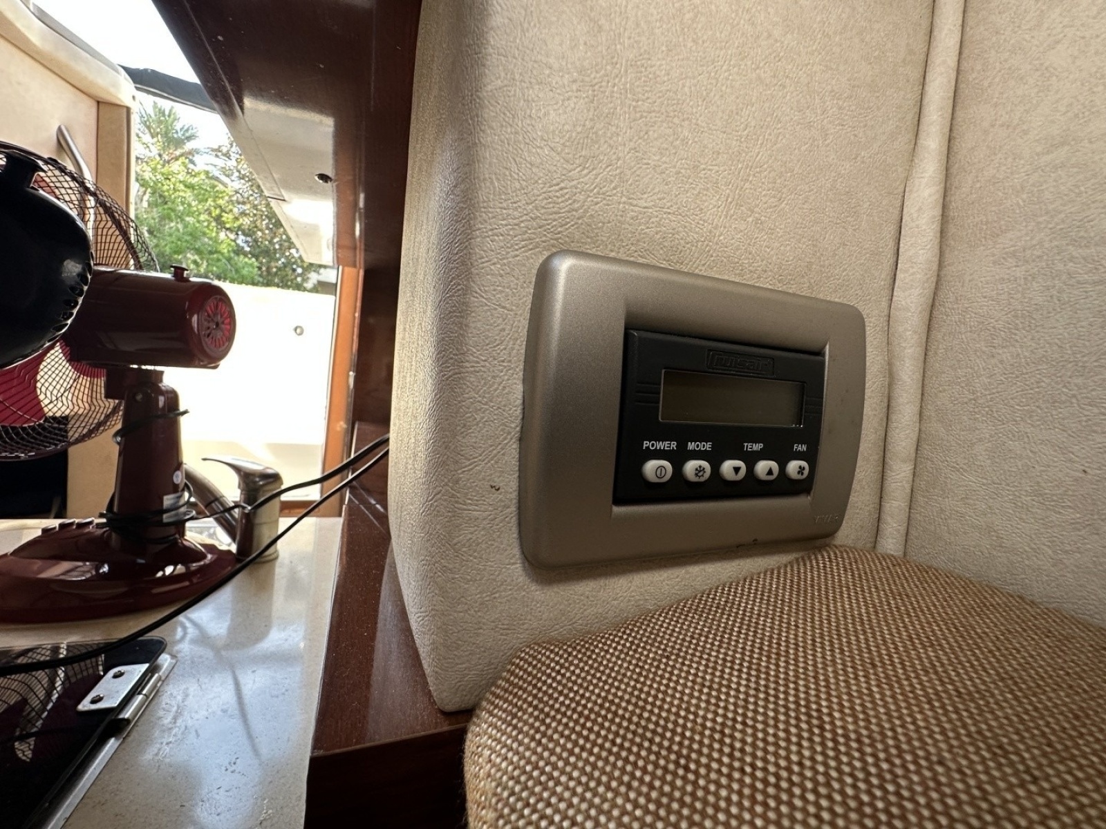 2010 Sea Ray Sundancer 260