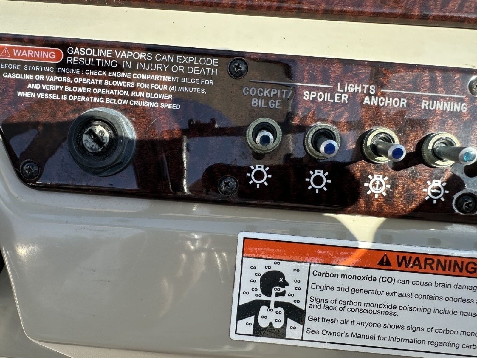 2010 Sea Ray Sundancer 260