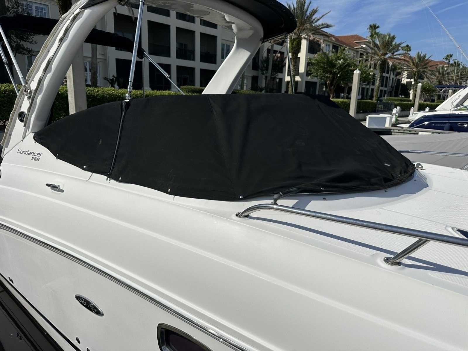 2010 Sea Ray Sundancer 260