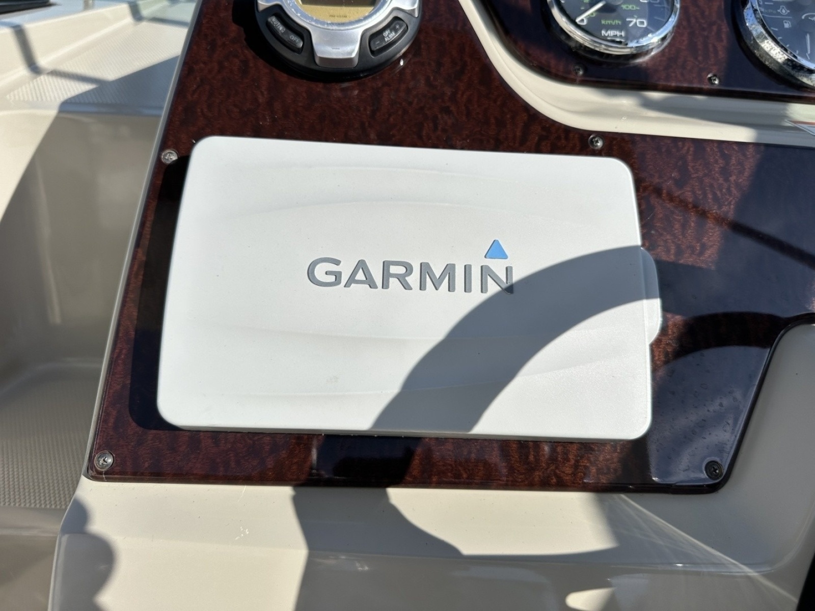 2010 Sea Ray Sundancer 260