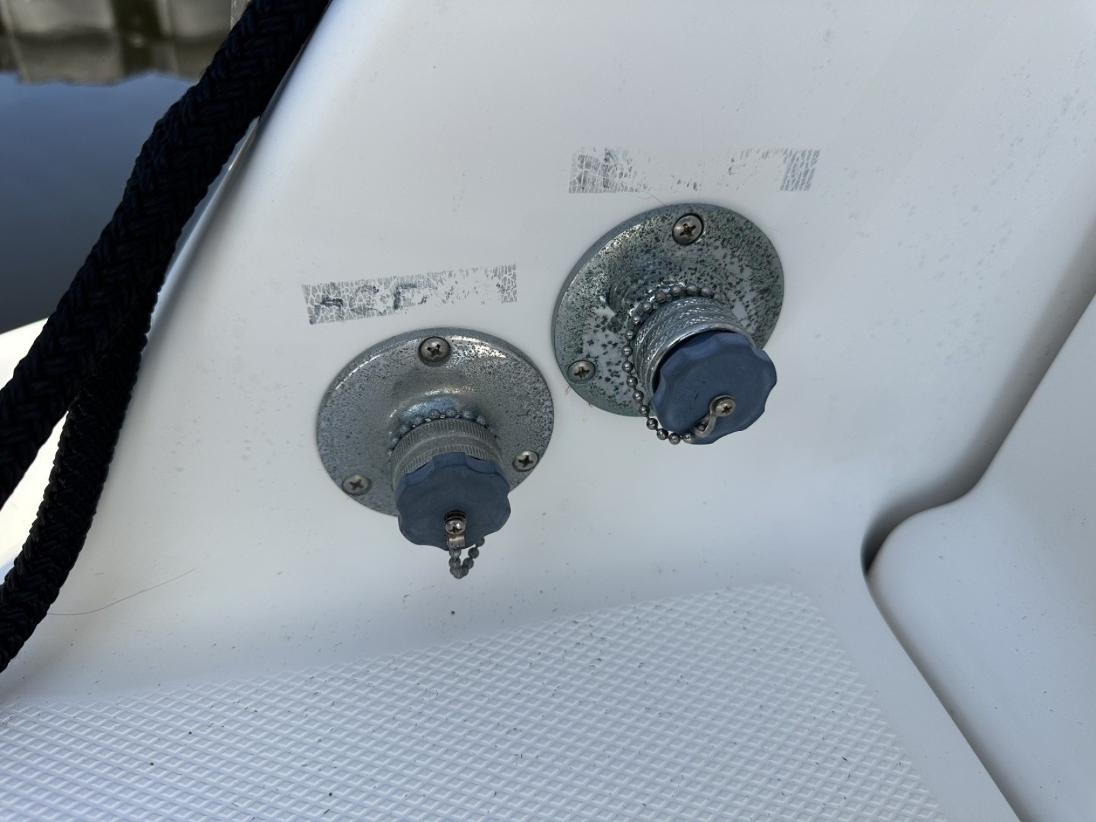 2010 Sea Ray Sundancer 260
