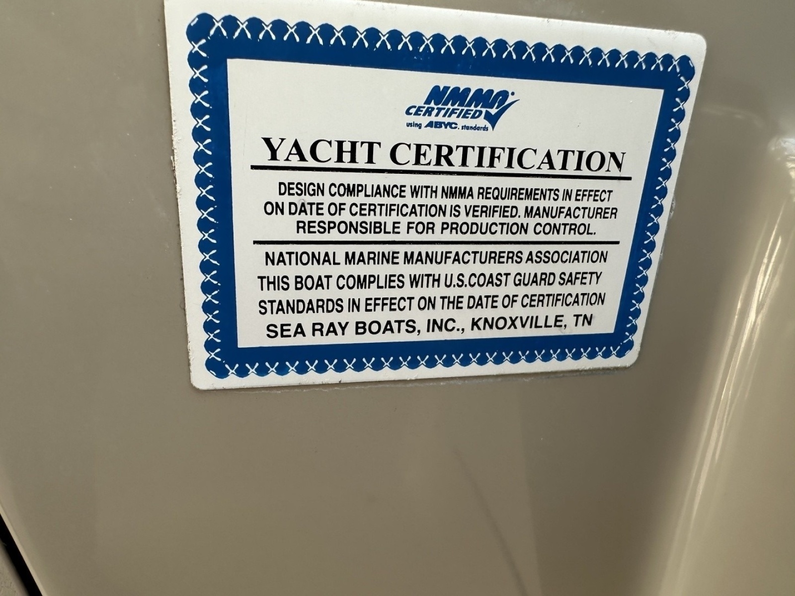 2010 Sea Ray Sundancer 260