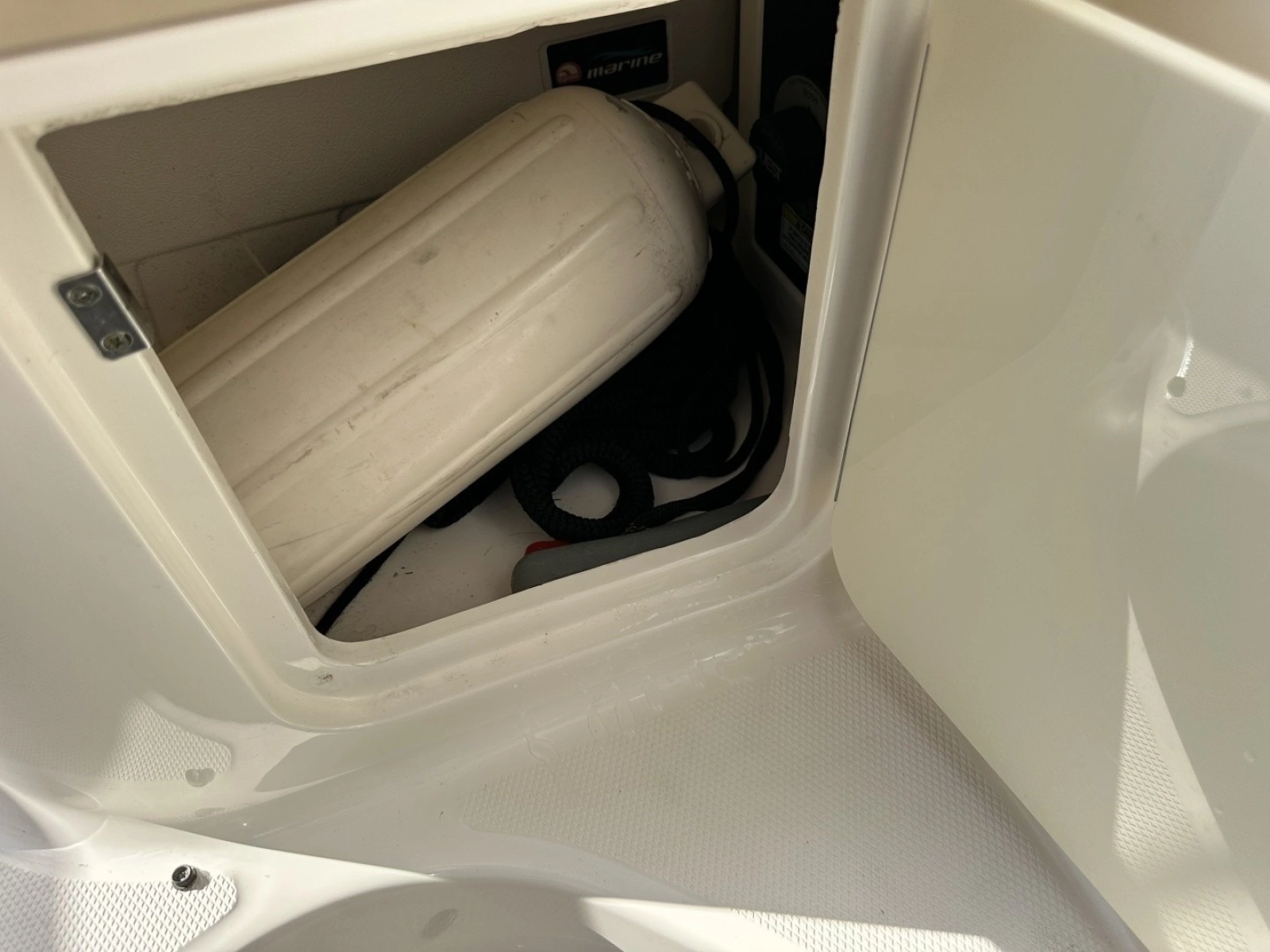 2010 Sea Ray Sundancer 260