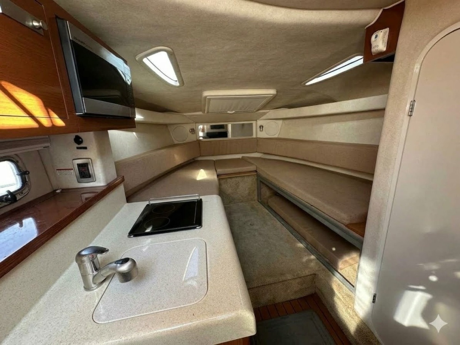 2010 Sea Ray Sundancer 260