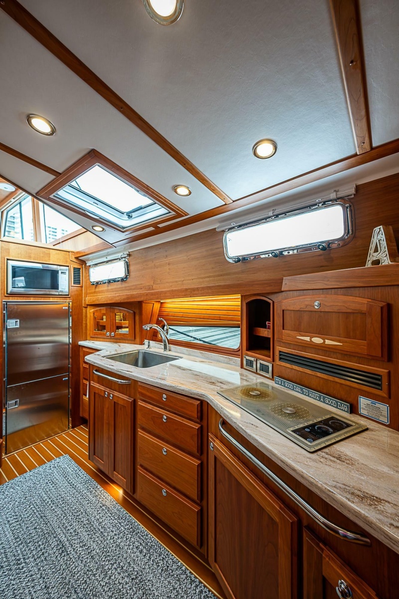 2020 Sabre 48 Salon Express