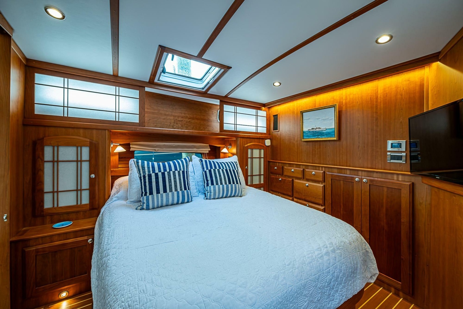 2020 Sabre 48 Salon Express