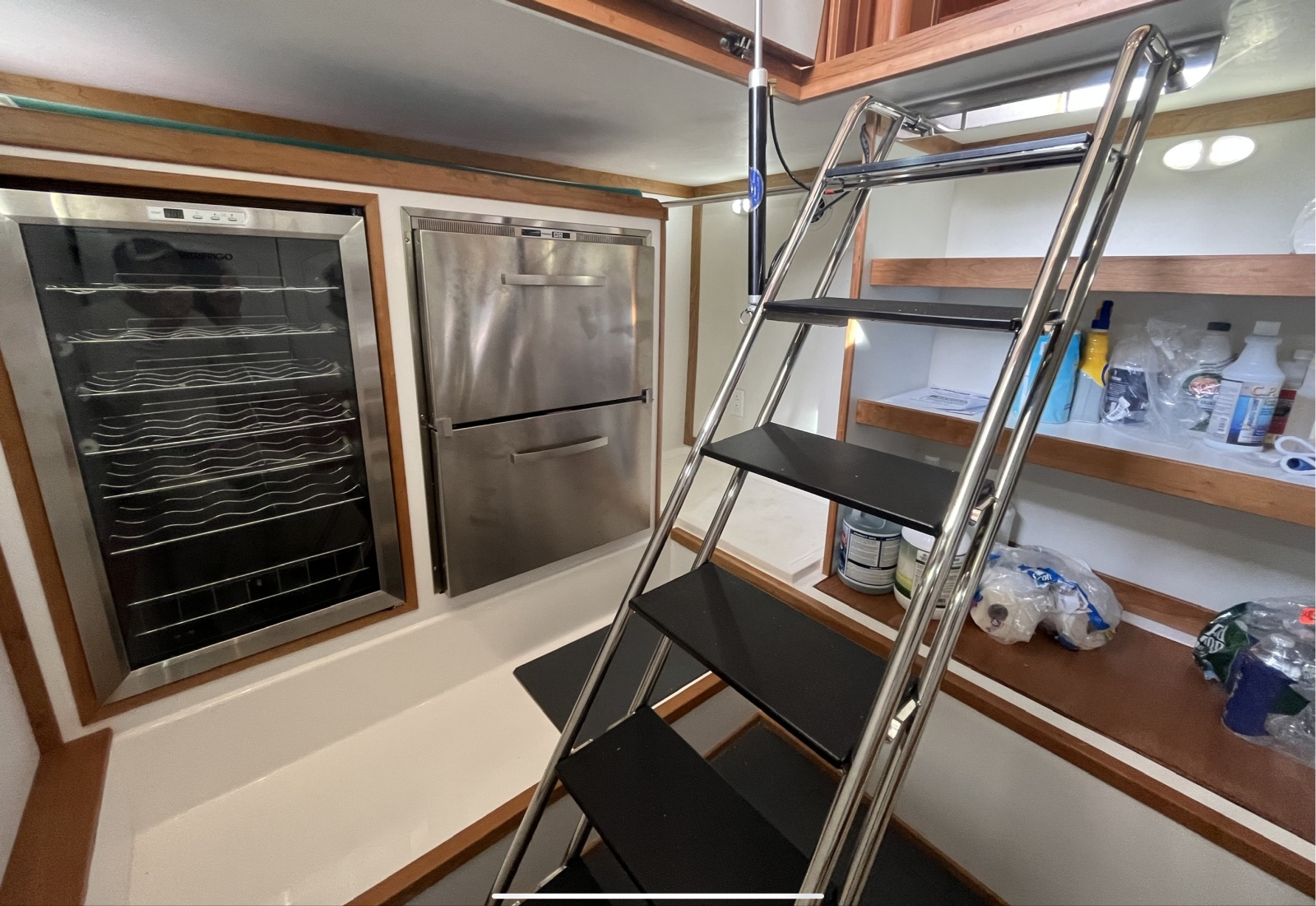2020 Sabre 48 Salon Express