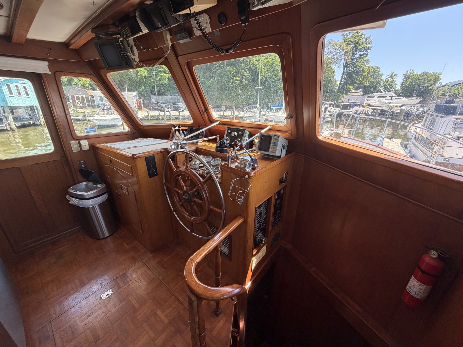 1981 Marine Trader 50