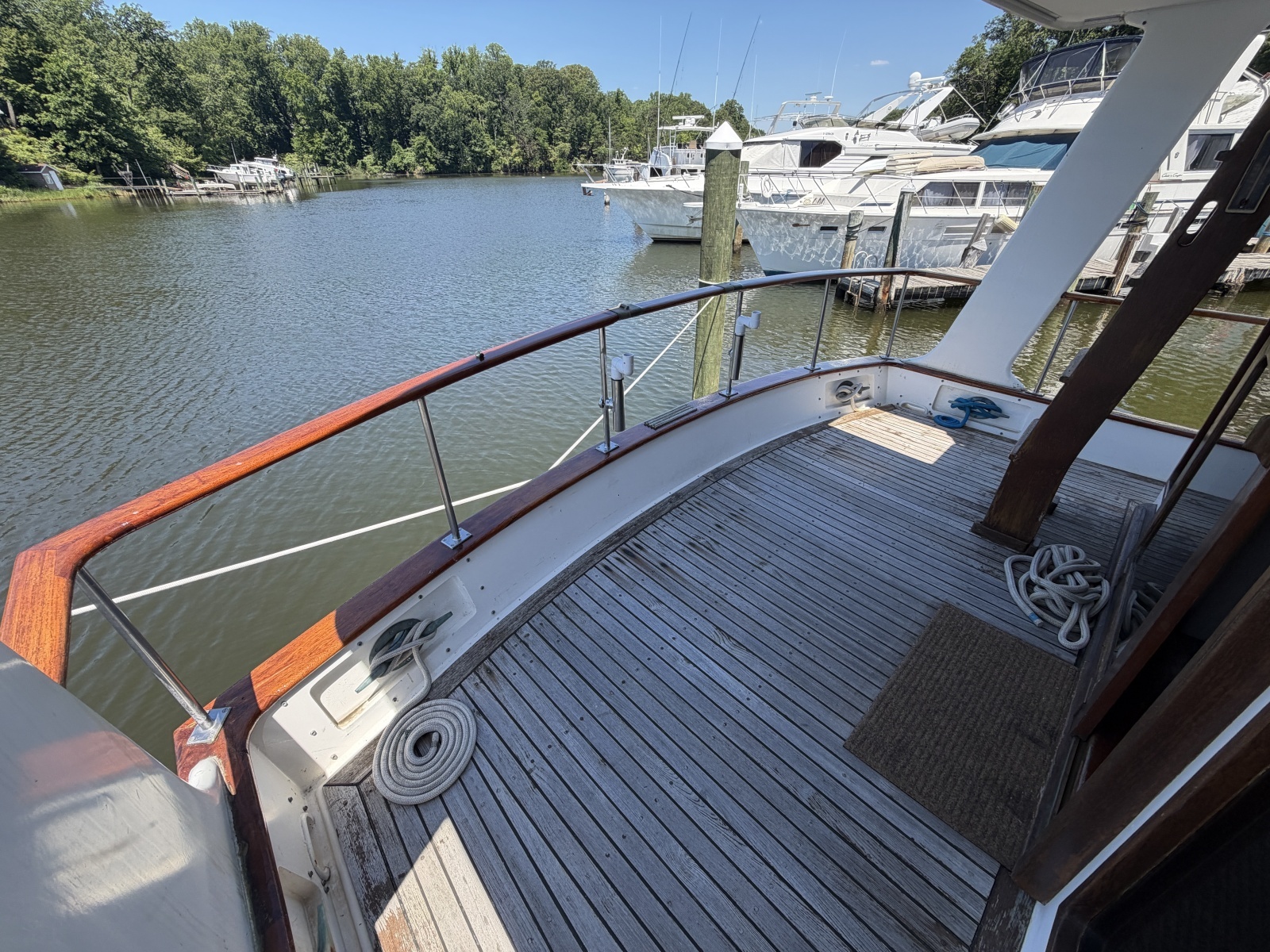 1981 Marine Trader 50