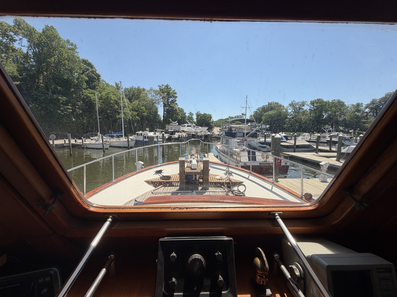 1981 Marine Trader 50