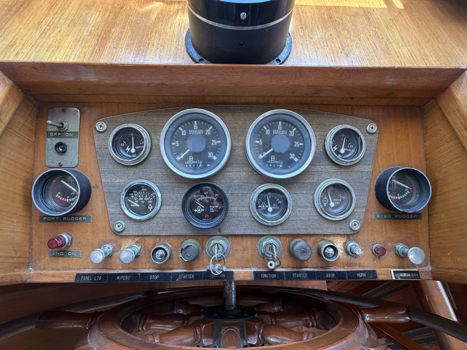 1981 Marine Trader 50