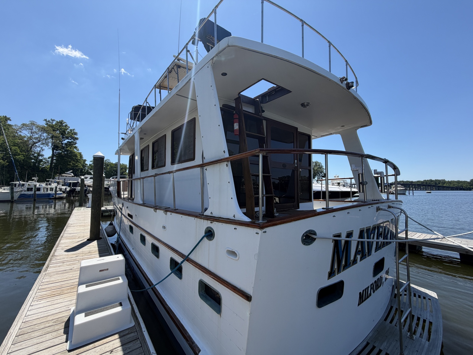 1981 Marine Trader 50