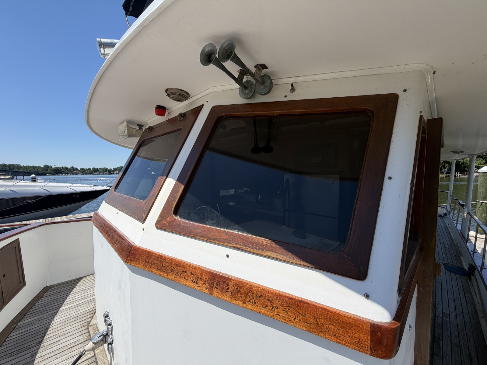 1981 Marine Trader 50