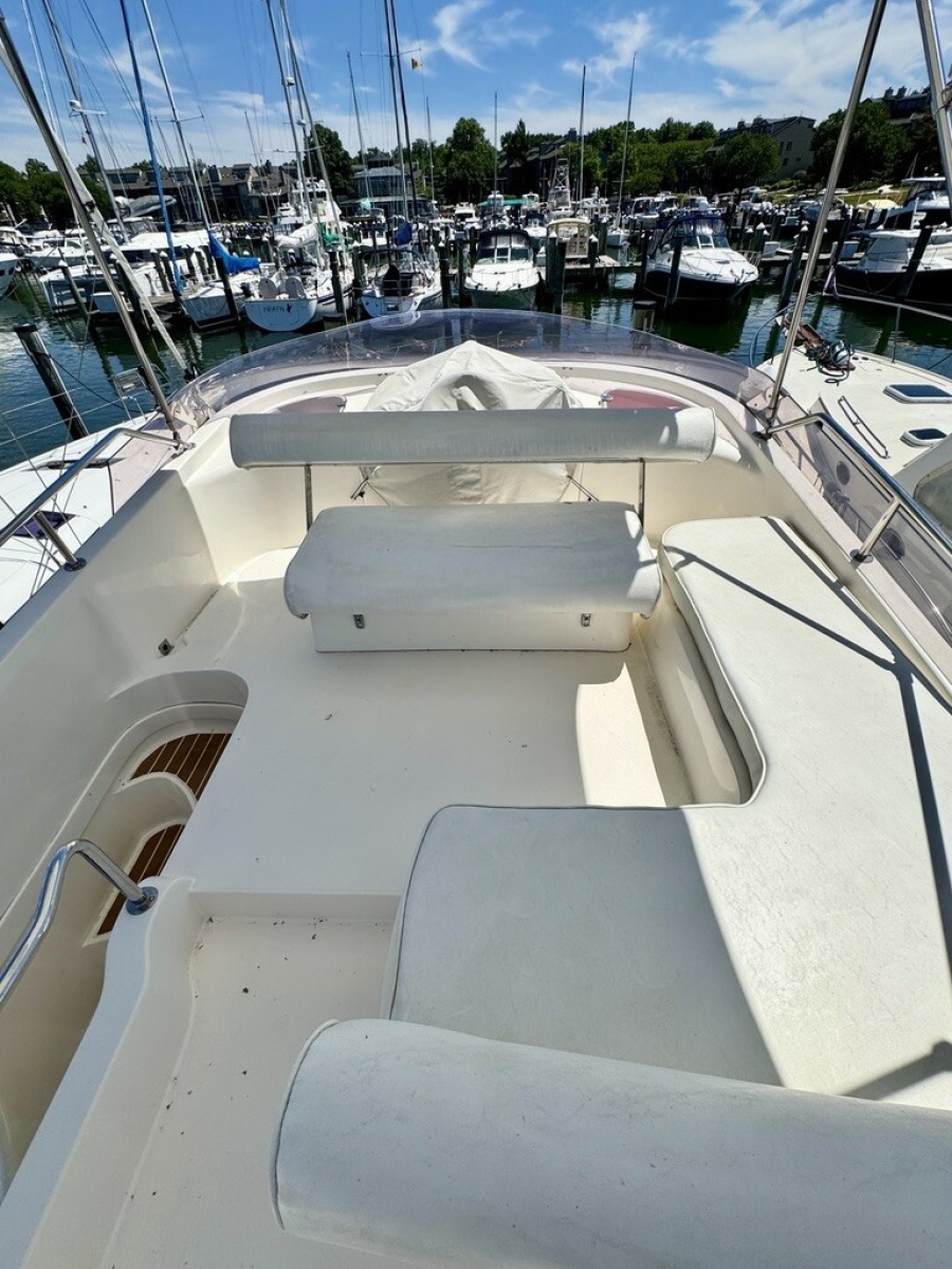 1999 Birchwood Challenger 450 Flybridge