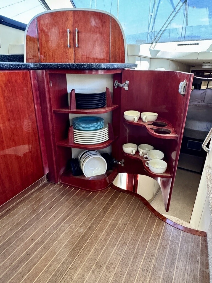 1999 Birchwood Challenger 450 Flybridge
