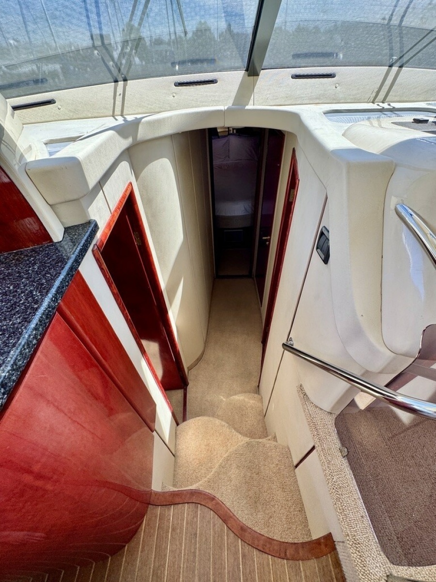 1999 Birchwood Challenger 450 Flybridge