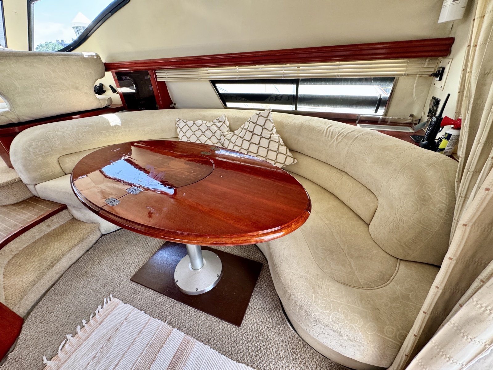 1999 Birchwood Challenger 450 Flybridge