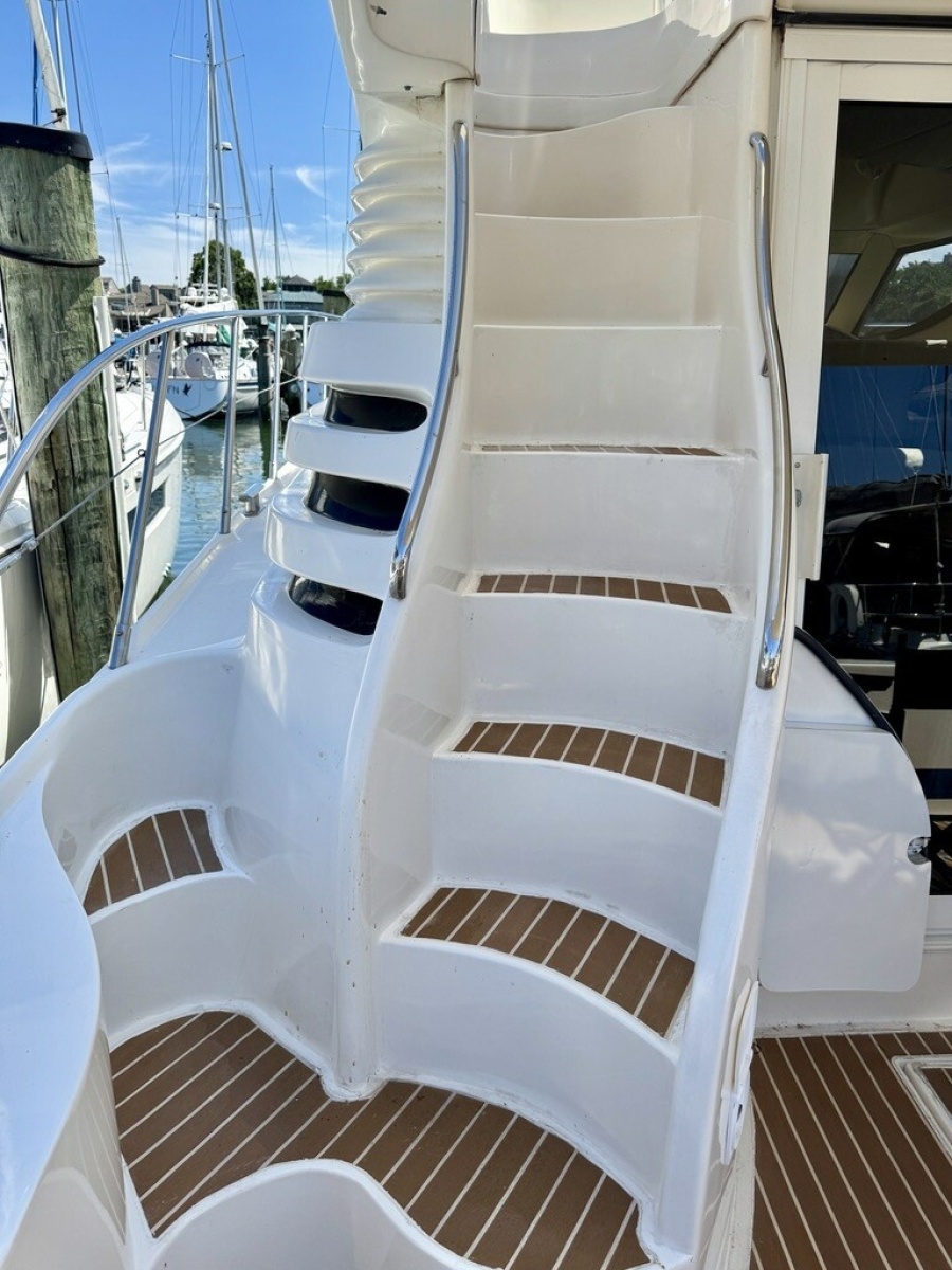 1999 Birchwood Challenger 450 Flybridge