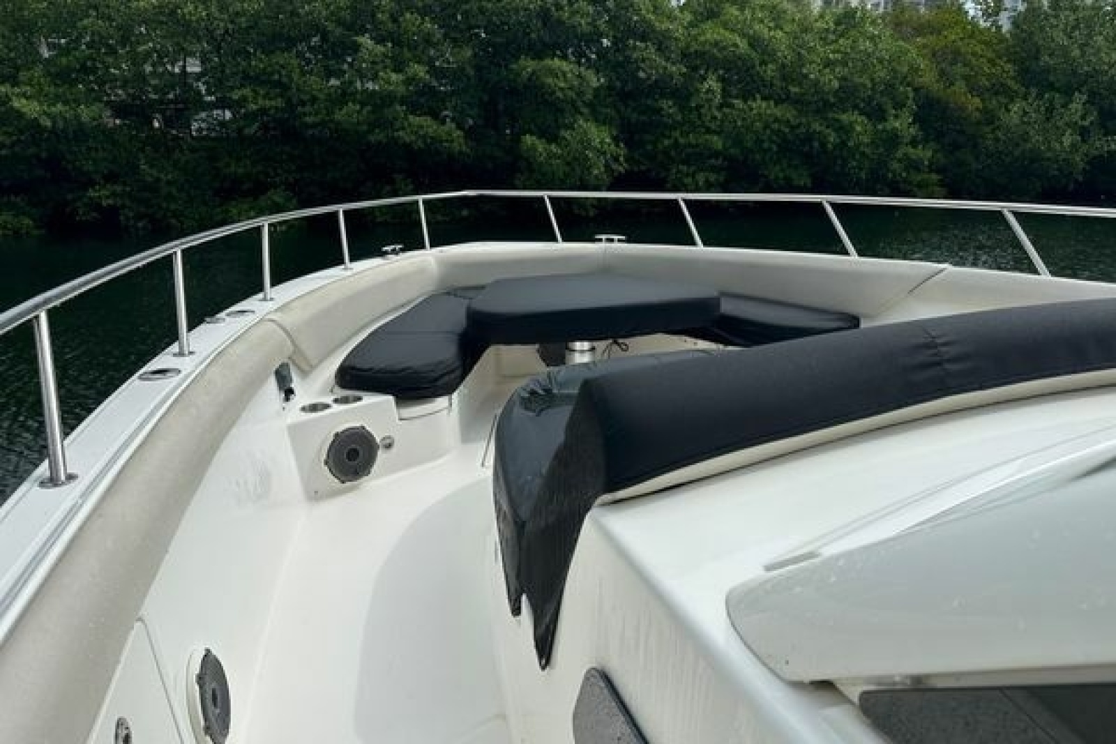 2020 Boston Whaler 420 Outrage