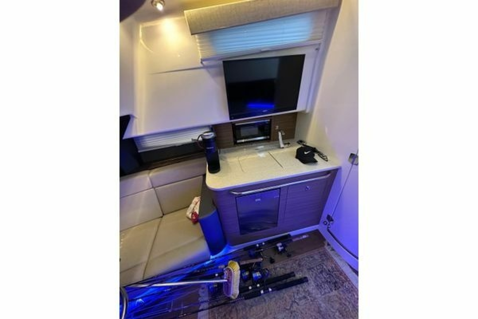 2020 Boston Whaler 420 Outrage