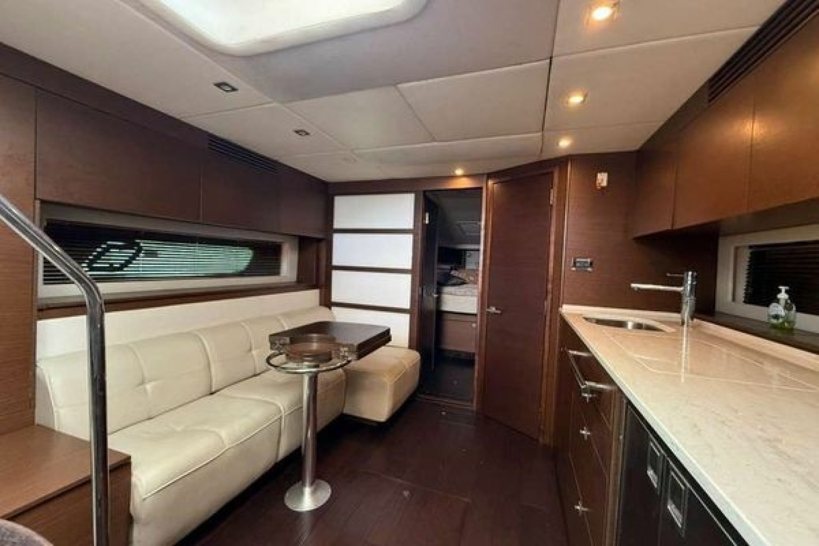 2012 Sea Ray 450 Sundancer