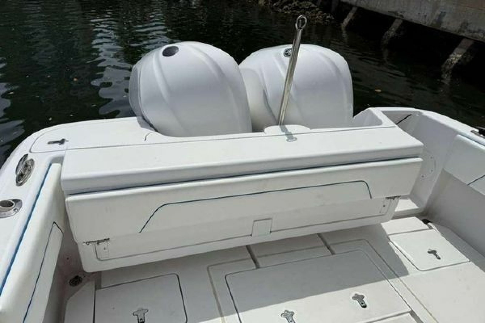 2012 Intrepid 323 Open