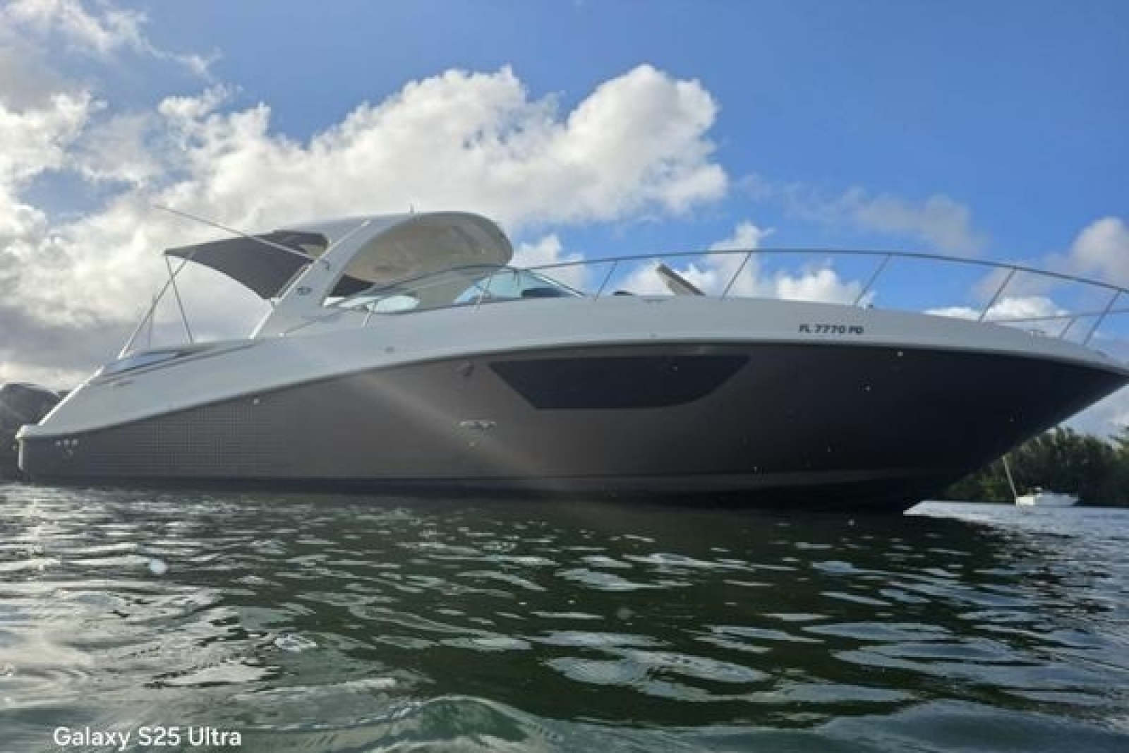 2010 Sea Ray 370 Sundancer