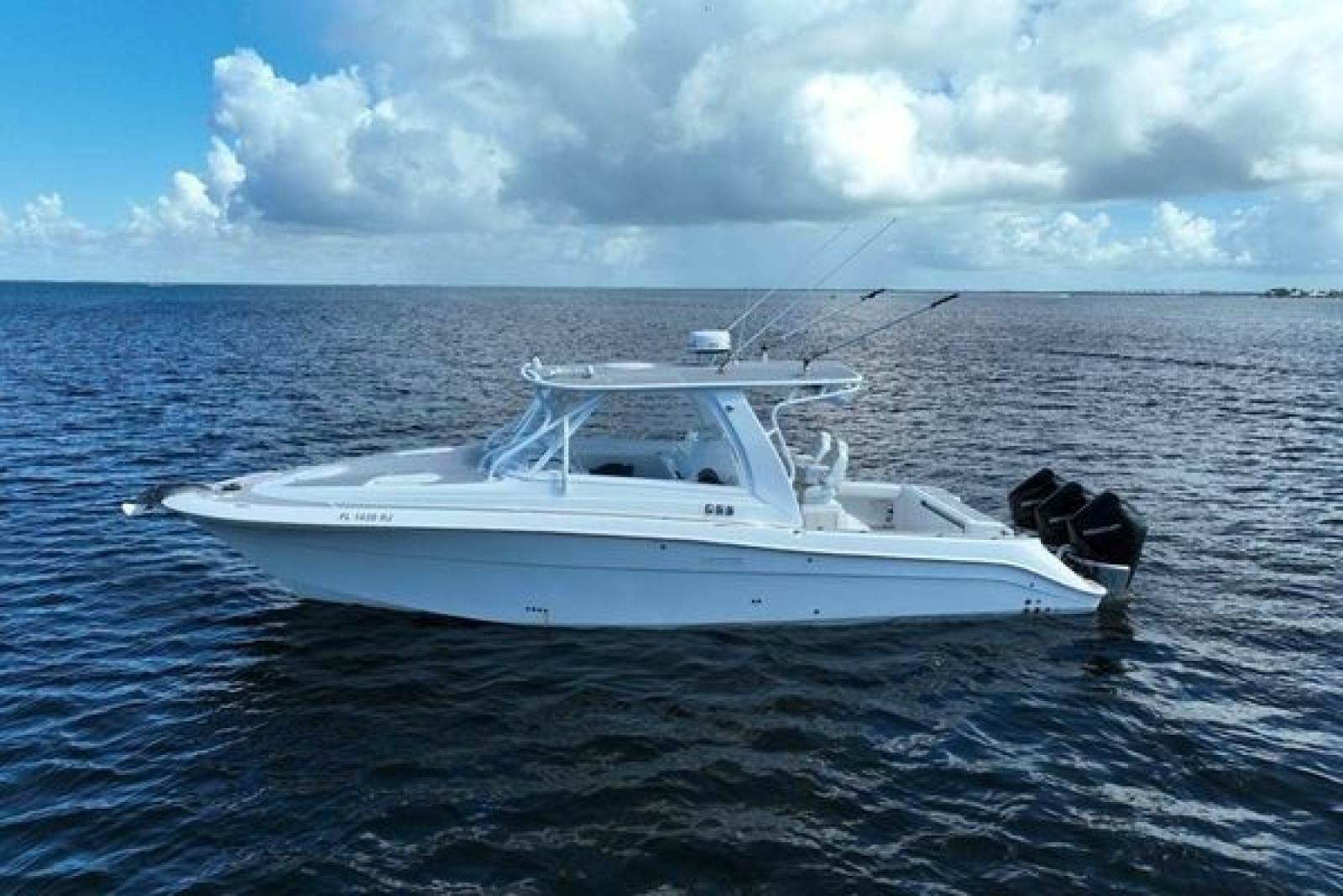 2010 Hydra-Sports Vector 3500 VX