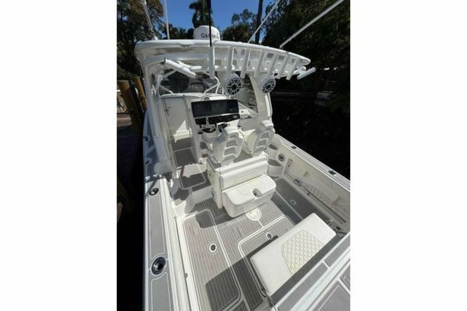 2010 Hydra-Sports Vector 3500 VX